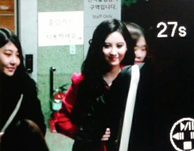 [OTHER][10-11-2014]SeoHyun tham dự buổi họp báo cho vở nhạc kịch mới của cô "Gone With The Wind" - Page 2 B7EhucqCYAAqBZi