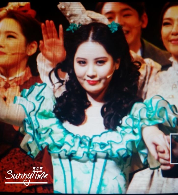 [OTHER][10-11-2014]SeoHyun tham dự buổi họp báo cho vở nhạc kịch mới của cô "Gone With The Wind" - Page 3 B7Ei-wrCIAAfKKx