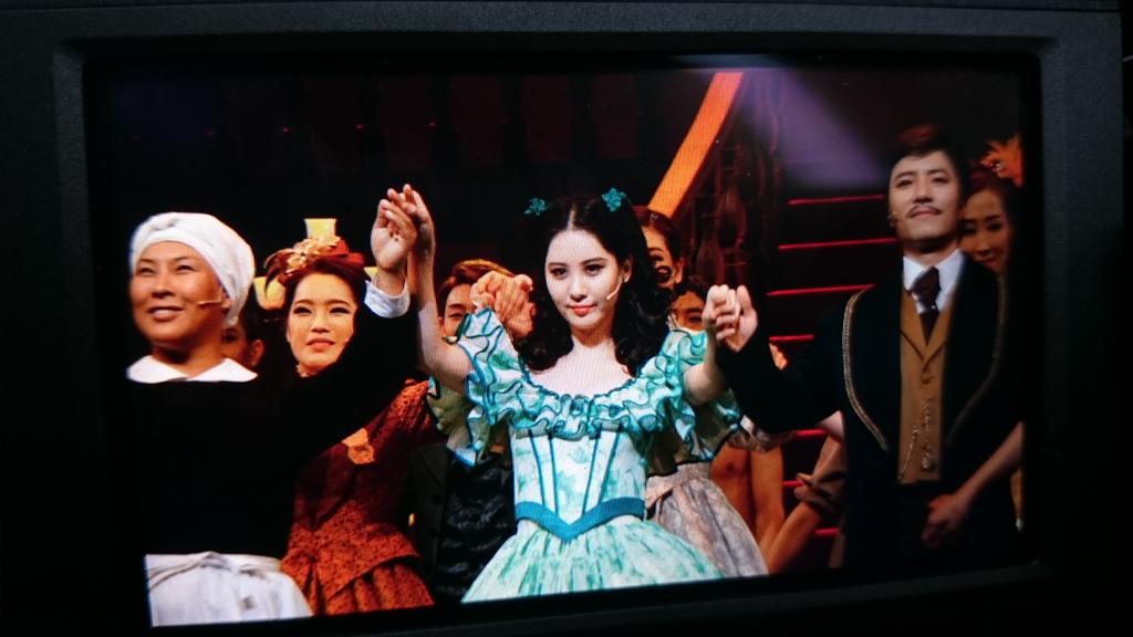 [OTHER][10-11-2014]SeoHyun tham dự buổi họp báo cho vở nhạc kịch mới của cô "Gone With The Wind" - Page 2 B7ErcVYCEAE4G7b
