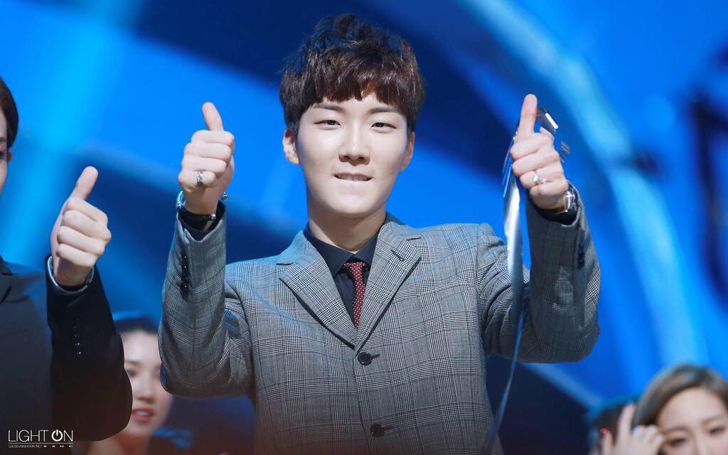 _a315's tweet photo. happy birthday♡SEUNGHOON♡ http://t.co/vZe6oWWKFY