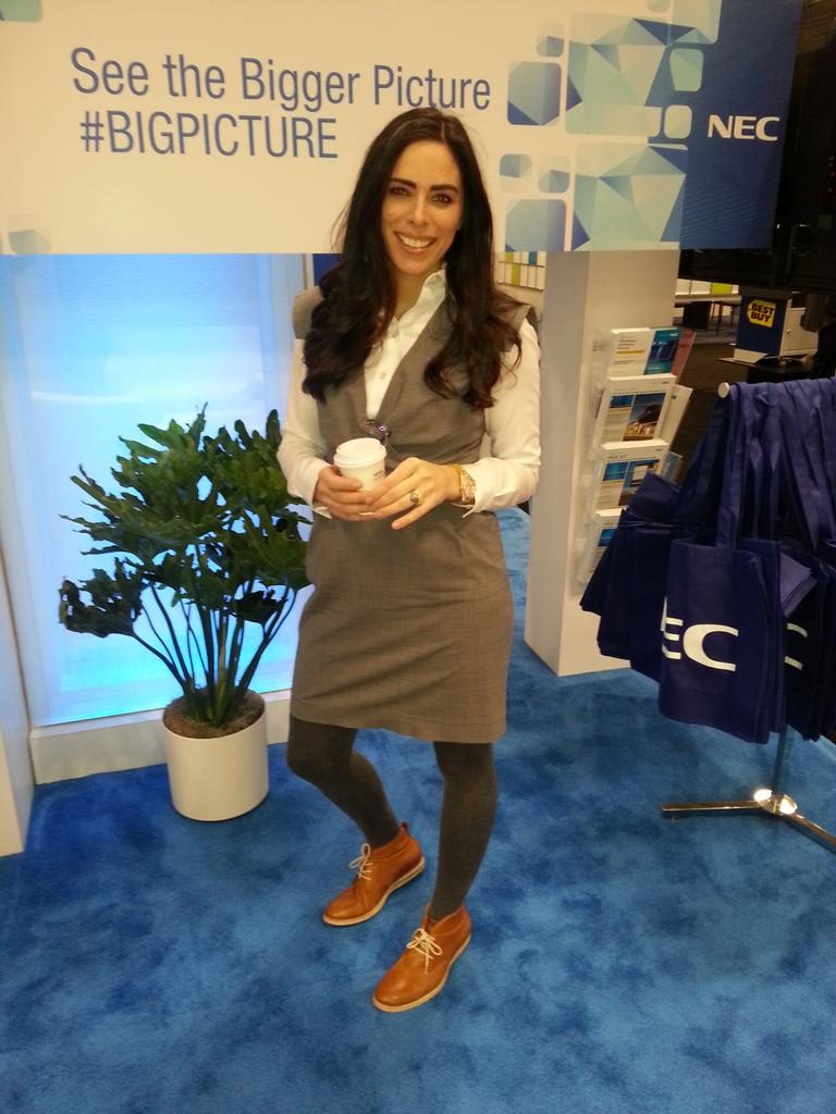Momma_Mak's tweet photo. @alainashearer @NEC Congrats Alaina!! First winner NEC Big Pic Twitter Contest #bigpicture #nrf15 #nec_display #nec http://t.co/BSHJmCH2SR