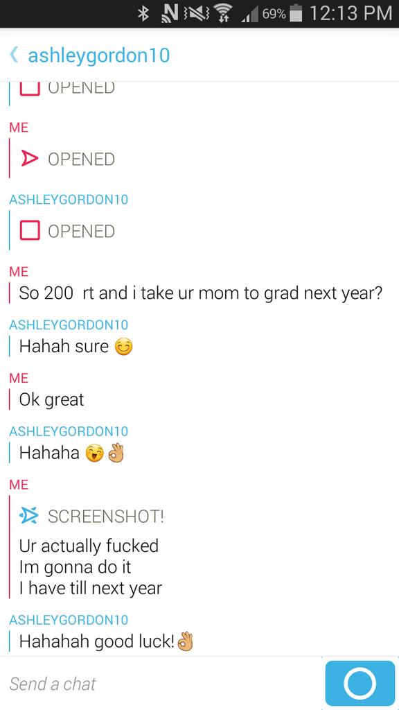 zachdemmer's tweet photo. Lirerally milf so help me out #200 👫💃 http://t.co/i4tqXHRP12