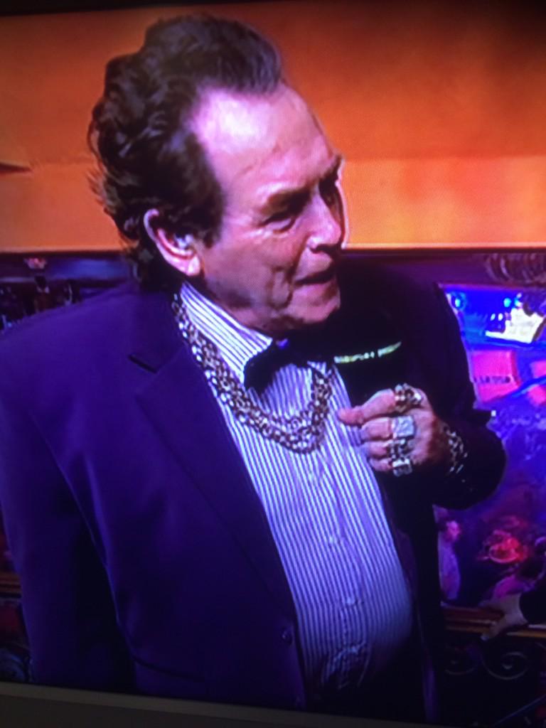 raemonsluiter's tweet photo. Ik ben niet echt van de sieraden bij mannen, maar als het subtiel is vind ik het nog wel tof. http://t.co/2eCC4sl53z