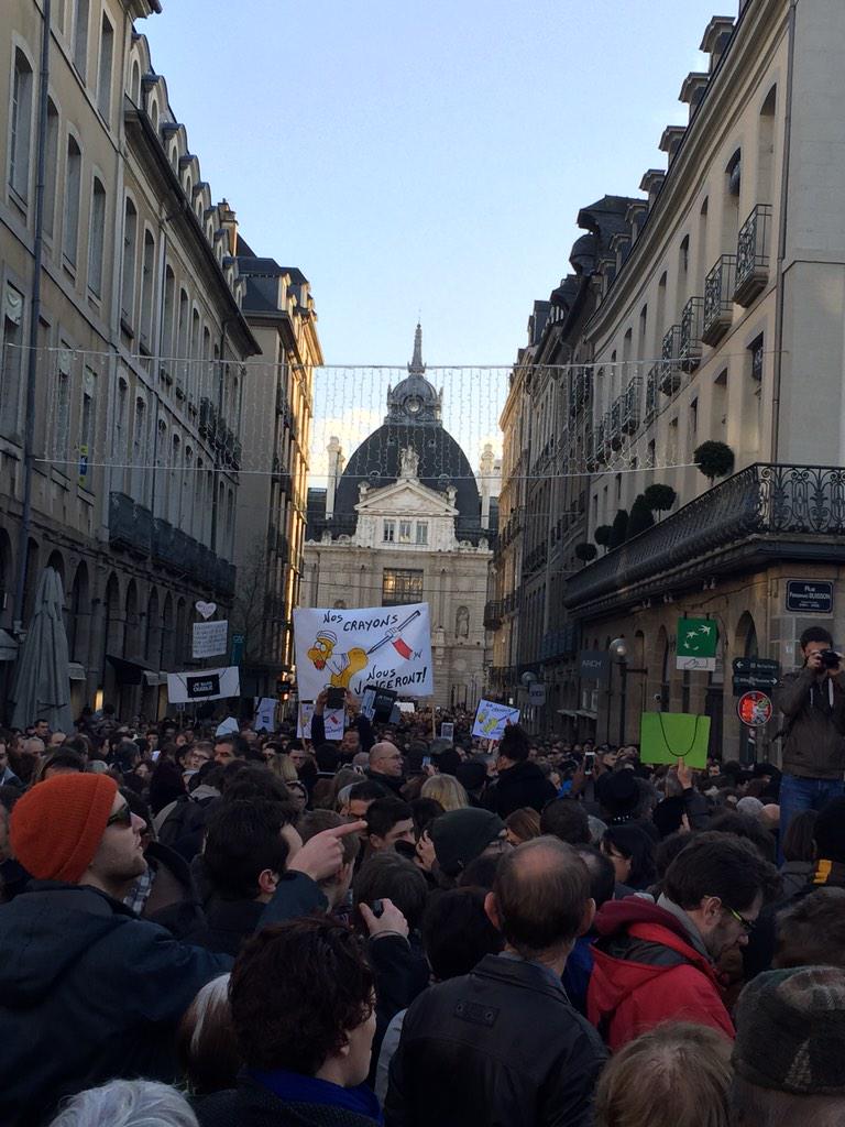 jips44's tweet photo. #JeSuisCharlie #Rennes http://t.co/HWqb0SAjvb