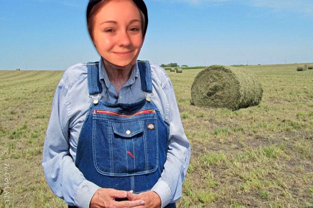 adaywithkat's tweet photo. starting my day off right!:-) on the farm:-) #safetyfirst #helment http://t.co/G2uBHXzmwZ