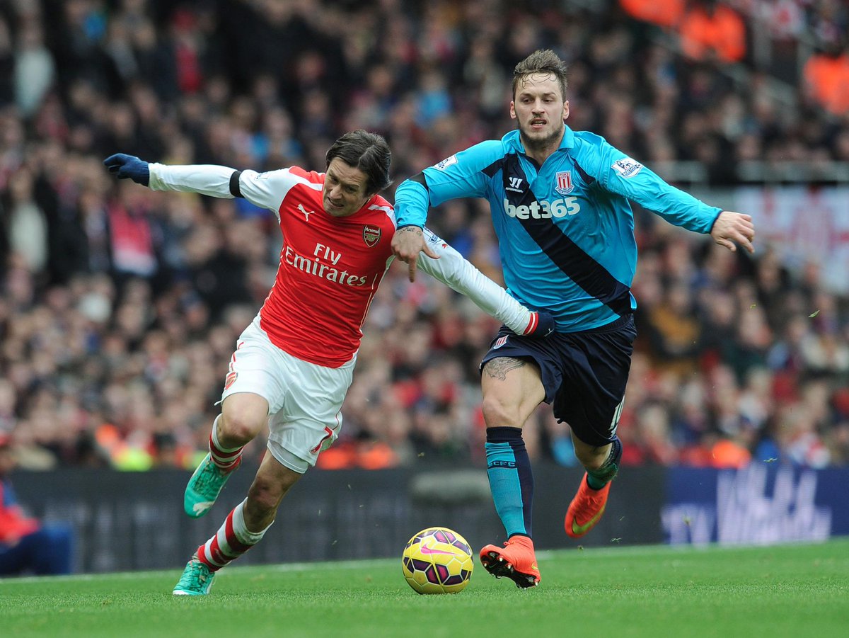 Arsenal's tweet photo. RETWEET if Tomas Rosicky was your man of the match #AFCvSCFC http://t.co/y7Uxi0dW7U