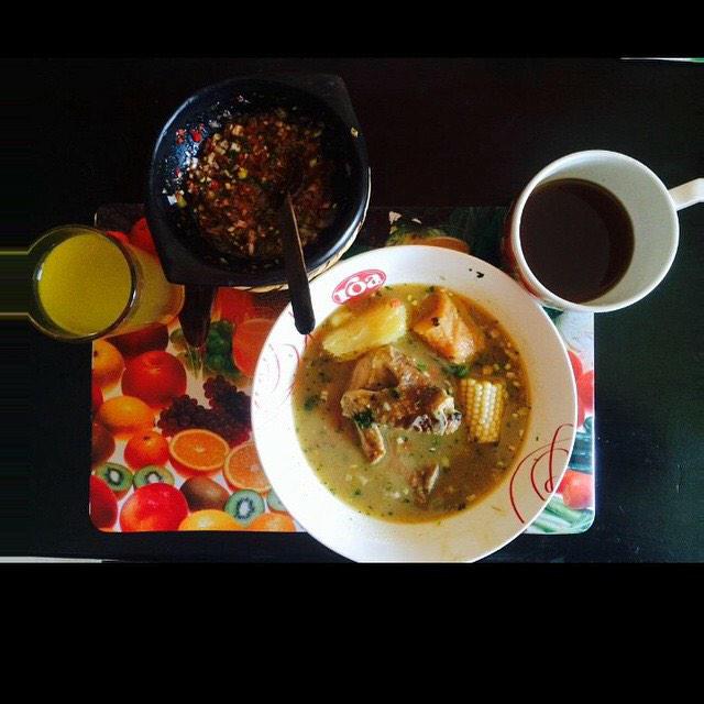 asoparupa's tweet photo. Hoy deleiten su paladar con el mejor Sancocho de Gallina robada y #TOMASECA de Rosmilda Quiñones en #ANCESTRAL http://t.co/Jy4rw72YC2