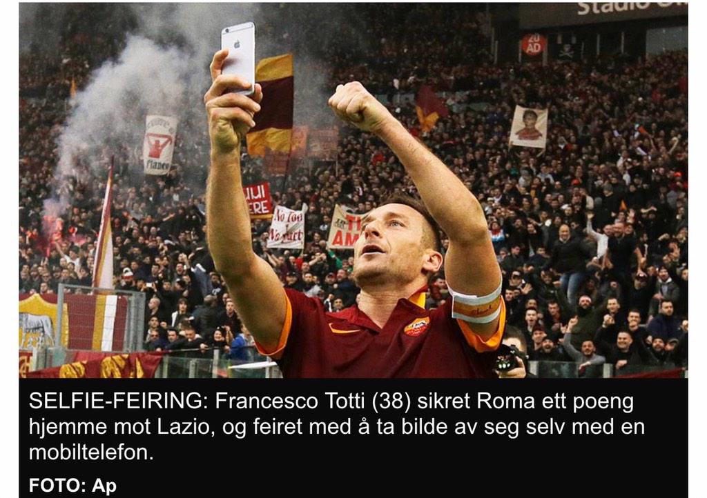 How cool is that?
Totti scores! Runs to the bench. Gets a phone. Celebrates by taking a selfie 
#Aftenposten