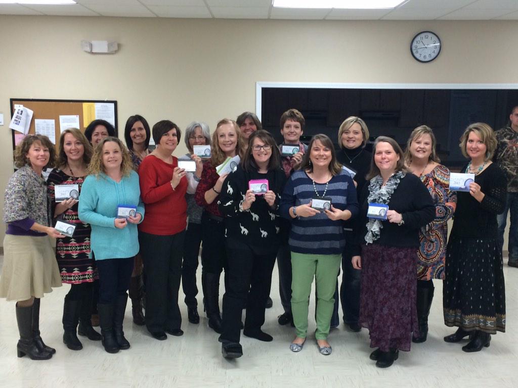 MandyCloy's tweet photo. @BethMooreLPM #siestascripturememoryteam Here's your team from Molena, GA Mt. Olive Baptist Church http://t.co/IYUpJa3Tgy