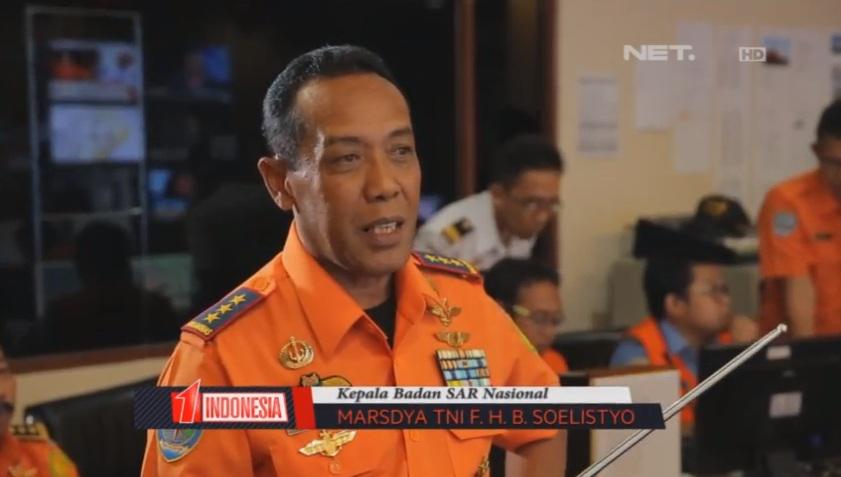 mdtvindonesia's tweet photo. Tim @NET1Indonesia berada di ruang mission control center pencarian dan evakuasi AirAsia QZ8501 #NETKaBasarnas http://t.co/MjIonqencJ