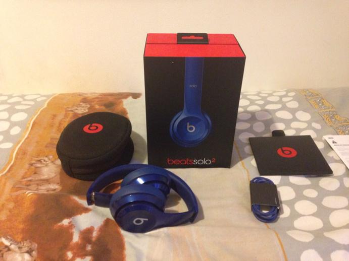 Elliot_yl2's tweet photo. Je vends "Beats Solo2" sur #wallapop http://t.co/E3ty8cE1Ea http://t.co/fOl49cl81g