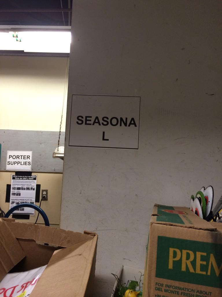 Renata099's tweet photo. Sign-making fail #signfail #failsign http://t.co/dQlhryBgBV