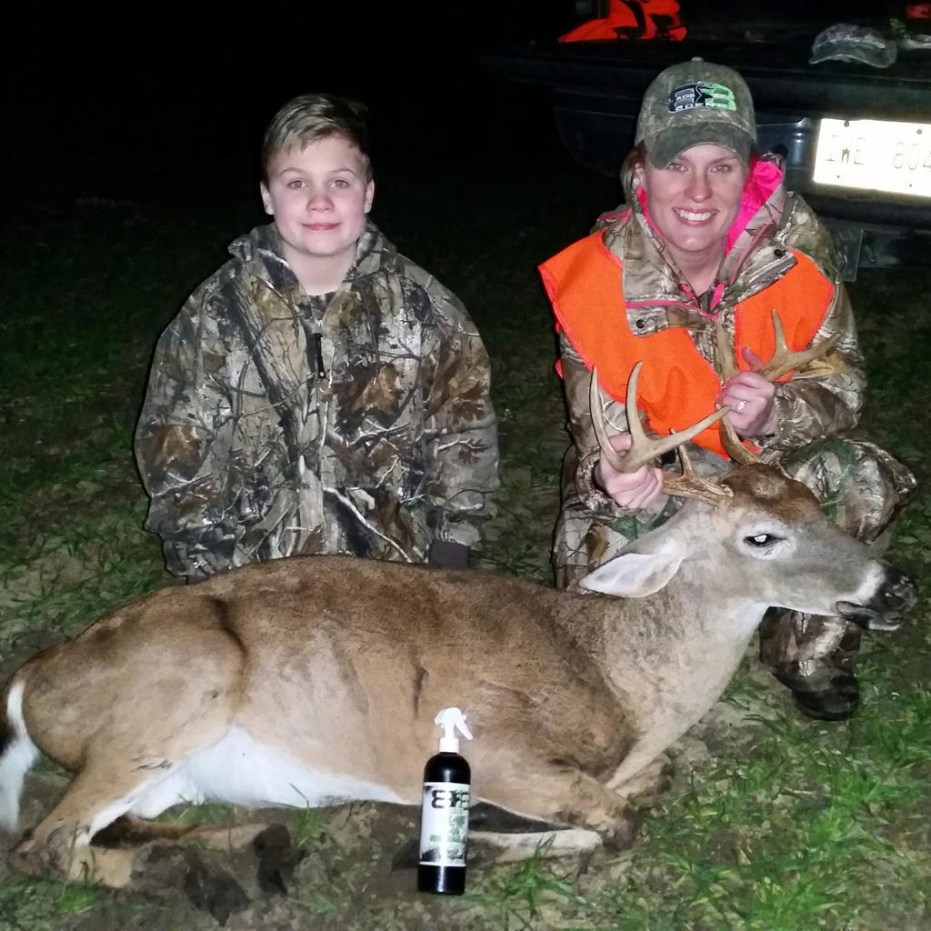 MikeK803's tweet photo. Wife scored on her last hunt this season @OUTDChannel @raisedhunting @huntfromabove @BnBScents @LittleHappyJack http://t.co/1kwuBO18mO