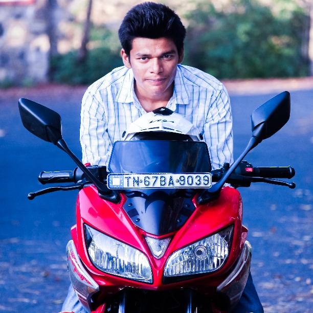 Ram_studio's tweet photo. #waiting for you http://t.co/Jkl1ZzIMEW