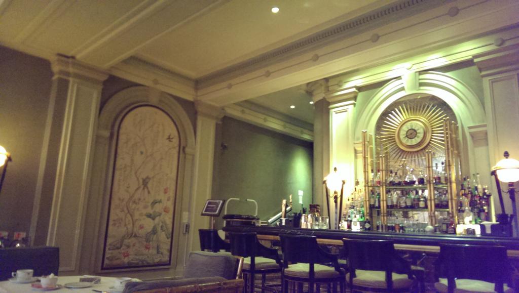 JRungay's tweet photo. Lovely afternoon tea with hubby at Park Lane Hotel. Back to 1920. http://t.co/mMRv74hpUQ