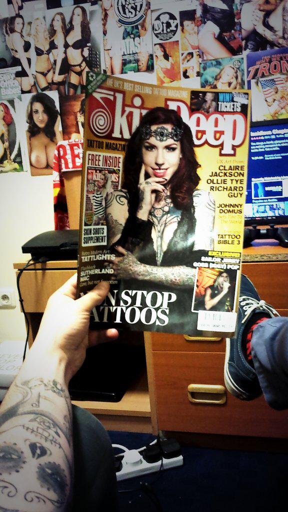 LiamPeel's tweet photo. @SkinDeepMag keeping me sane whilst being back at work after 6 weeks of skiing http://t.co/JjkbeAyWt0