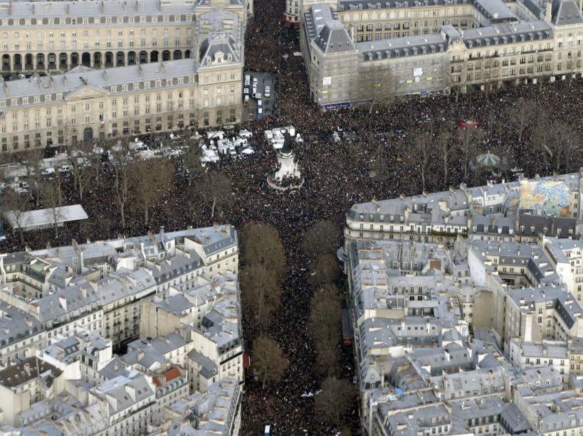 Les incroyables images aériennes de la #MarcheRepublicaine >> bit.ly/17xb1kt