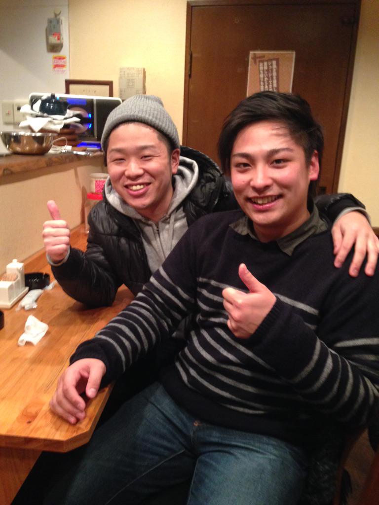 地元平野のいきつけの居酒屋に8.6秒バズーカー はまやねんがきた。 壁