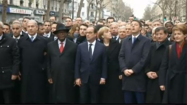 gaher007's tweet photo. اكبر مجرمي الحرب والقتلة في مقدمة الصفوف للتظاهر ضد الاٍرهاب في باريس ! 

 #شارلي_ايبدو
 #مسيرة_باريس http://t.co/Mu2AeB4i8m