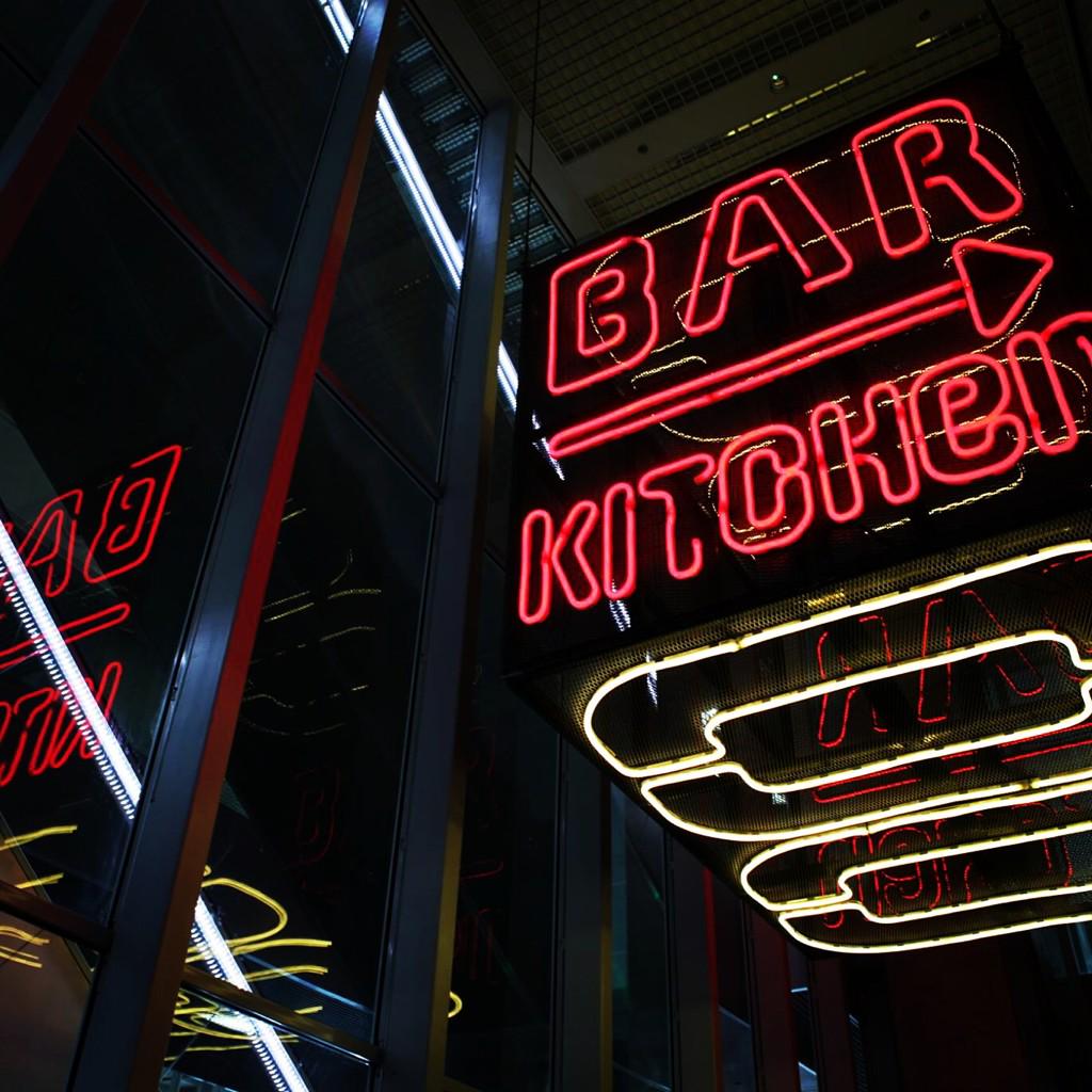 TillieTip's tweet photo. Hoteltip! Architectuurhotel nhow in #Rotterdam http://t.co/YOvneFkZTB Sleep, dine, drink, dance, meet @nhowrotterdam http://t.co/3umyYmBSOR
