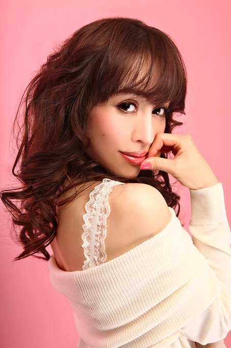 Blog更新したよ♪TSミュージックさんお正月興行11日間ありがとぅ！の思いでと、引き続き☆TSさんPP大会に参戦のおしらせ～(ノ&acute;&omega;｀*)♪♪「今夜もうさちゃんピース！☆」 &rArr;http://t.co/MO4ZBTcMRY