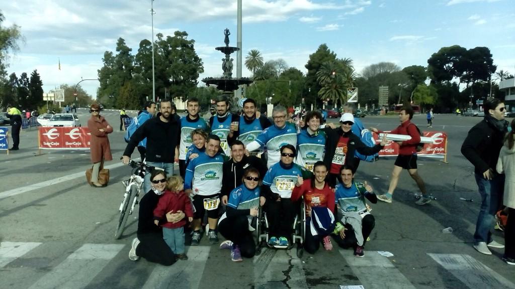 AvantValencia's tweet photo. Gran parte del equipo participando en #10kvalencia @10KDPValencia ENHORABUENA compañeros, otro gran día avantero!! http://t.co/AcH6k1mOuJ