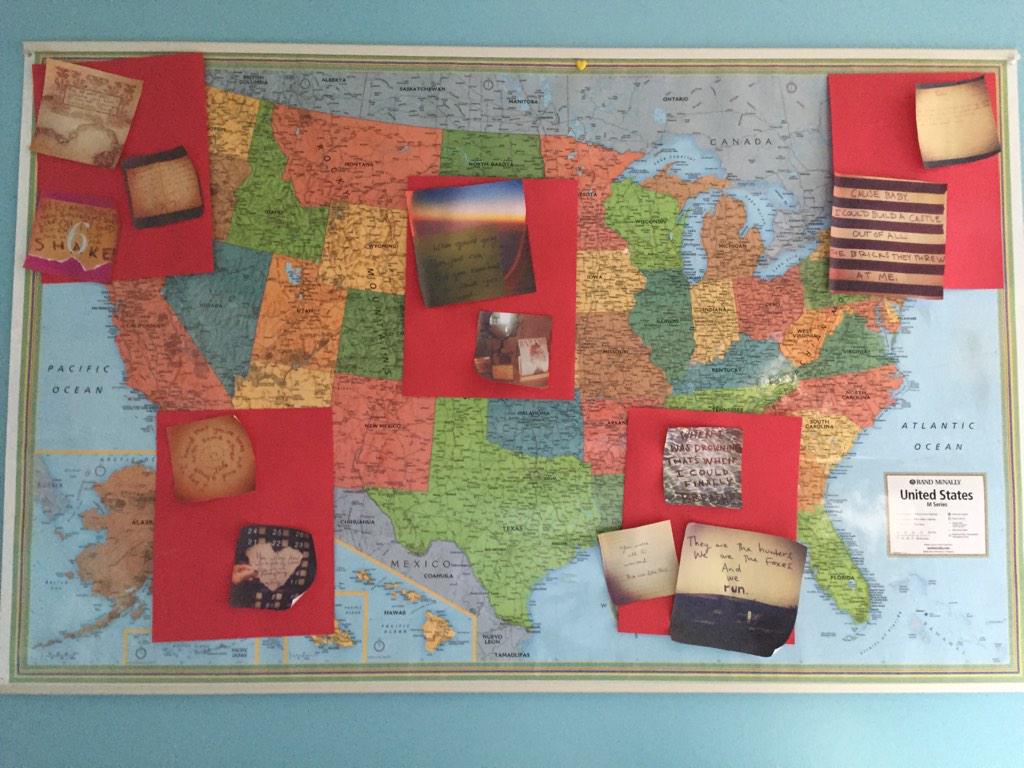 swiftienation10's tweet image. We still have these up from our album launch party and are keeping them up until we go to the concert!@taylorswift13