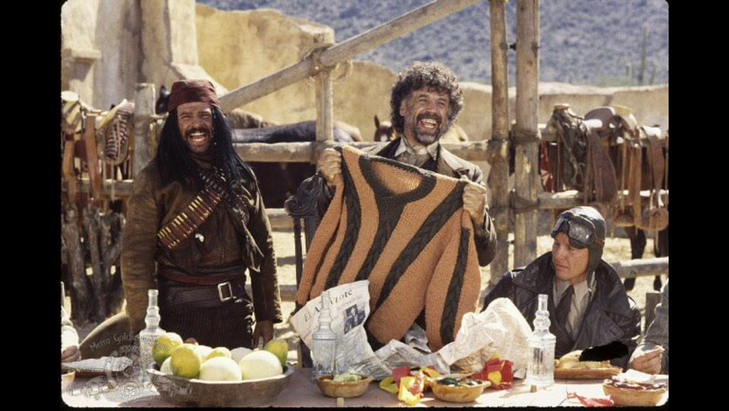 Happy birthday  El Guapo (Alfonso Arau) 