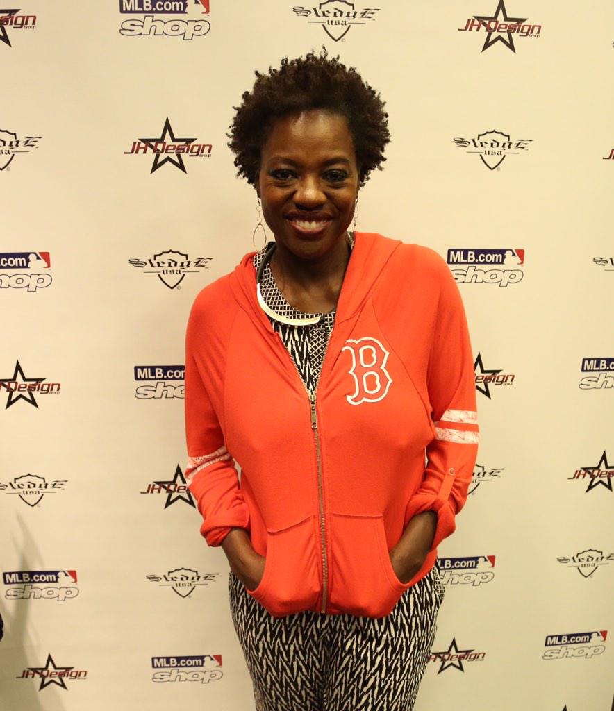 Steps4Paws's tweet photo. @jhdesigngroup @violadavis Thanks 4 being our biggest fan! #goldenglobes #HTGAWM  #sledgemlb #redsox http://t.co/yWuAzaJmFH