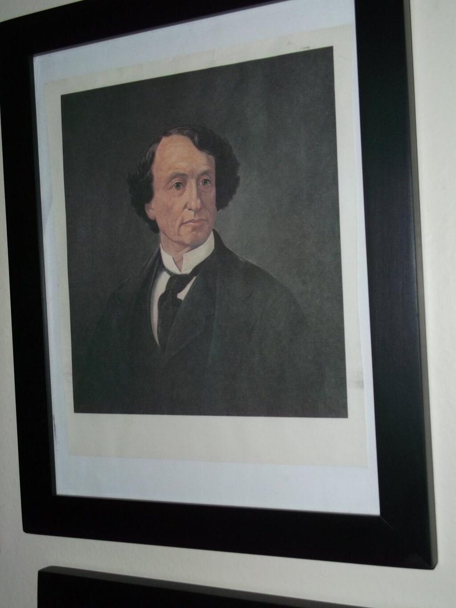 #I_will_TOAST #sirJAM for establishing the moderate tory tradition in Canada.  #OldTory
