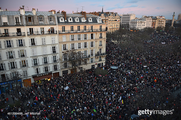 GettyImages's tweet photo. Powerful and inspiring images from Sunday's unity rally in Paris: http://t.co/C0OjseWHkR | #JeSuisCharlie #ParisMarch http://t.co/NfIJMZhaLi