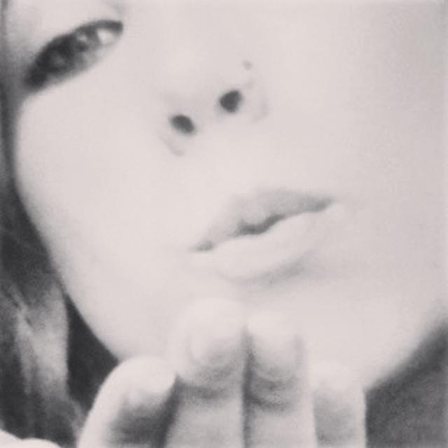 Mari_moratalaz's tweet photo. Enamorate de mi infierno que de mi cielo lo hace cualquiera http://t.co/l3geFbbSWm