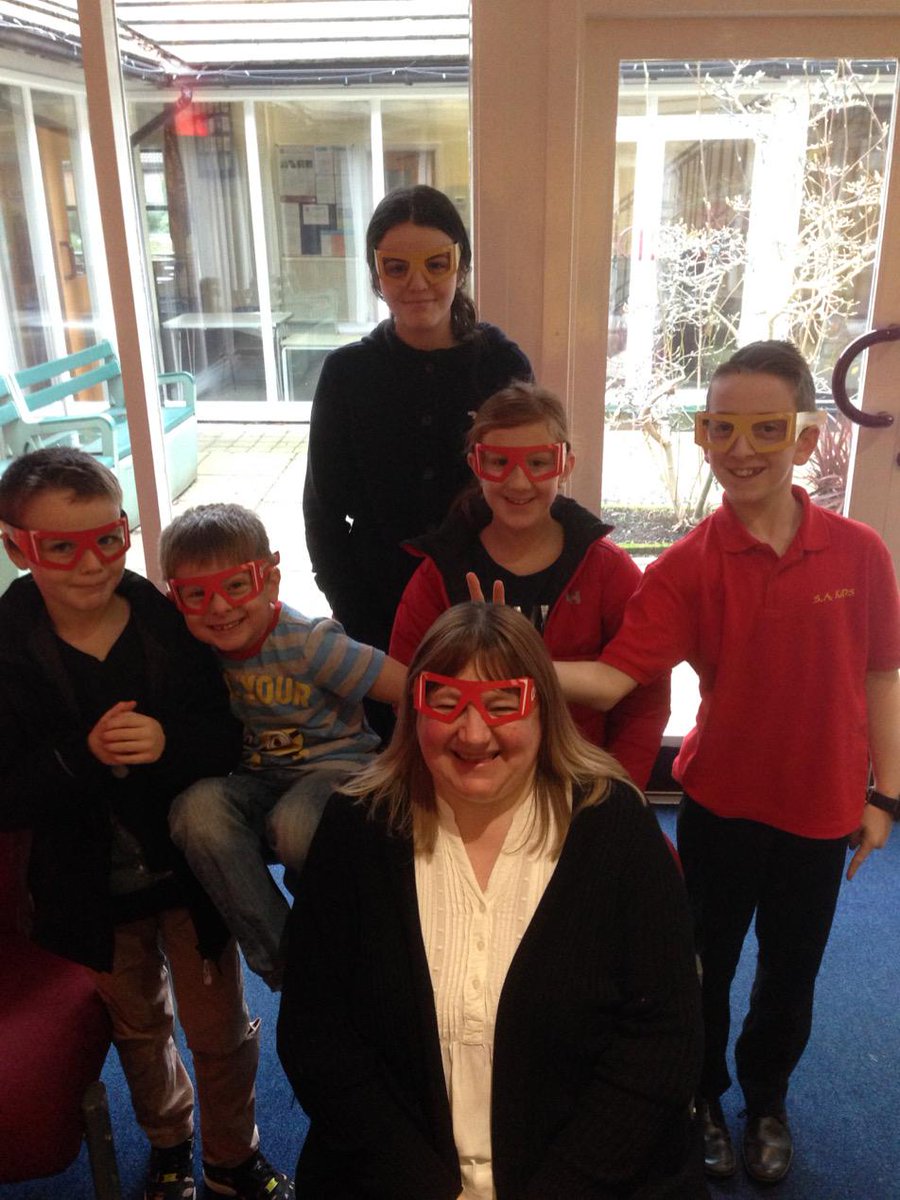 VictoriaRowney's tweet photo. #oye2015 Failsworth kids church getting in on the act too :-) Never too young to share the vision http://t.co/KCgl64onS7