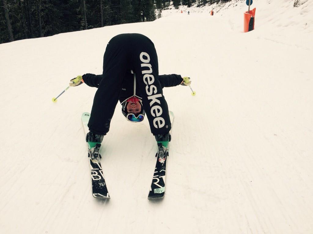 Really happy to have a new sponsor keeping me cosy on the slopes, thanks <a href="/Oneskee_ZipUp/">Oneskee</a>