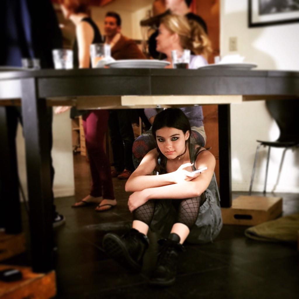 meritleighton's tweet image. First ever under the table #shot #40sandfailing #pilot love playing #ally #rebel #director #reneashton