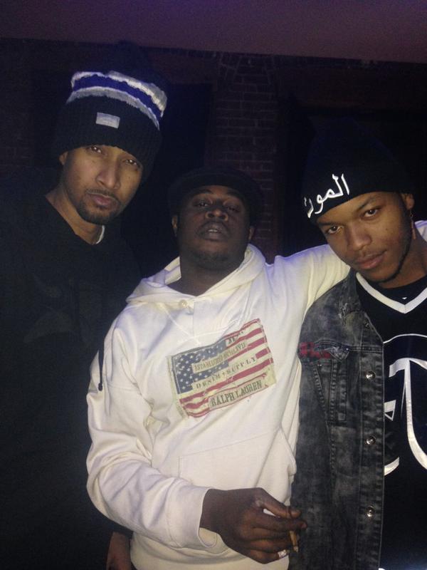 Pacewon's tweet photo. I was chilling with my real homies last night... Pacewon, Nawshis, and Crash Battle... #Outsidaz #Outzback #DearShady http://t.co/1sMI4NeHUE