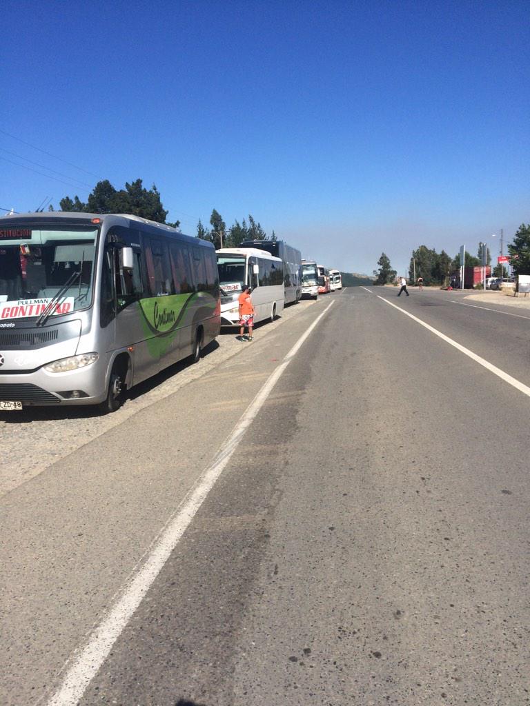 lagdental's tweet photo. Ala espera de que habrán el camino a constitución por voraz incendio http://t.co/Fgmp7ejjE0
