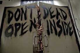 dennismons's tweet photo. Ik durf niet meer in de buurt van zieke @Miss_Amarantha te komen .... #sick #dontdead #openinside http://t.co/ykXs5hMLpT
