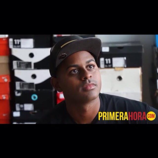 dblusierra's tweet photo. Orgulloso de los logros de mi hermanito de @sneakerlabpr http://t.co/aAjnVzNEVM http://t.co/GqWCzJdH8T