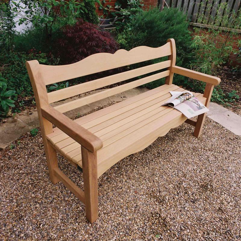 Paying tribute to the beautiful town near Hull, our Beverley bench is elegant and comfortable: goo.gl/LtNKCX