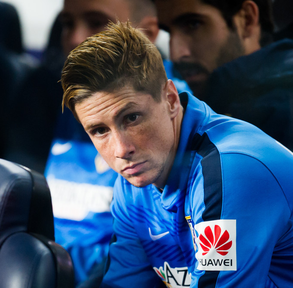 Llourinho's tweet photo. El mal cuerpo que se le debe quedar a los del Atleti cuando parece que es Reus y de repente se gira y es Torres. 😂 http://t.co/iz2XgMzleM