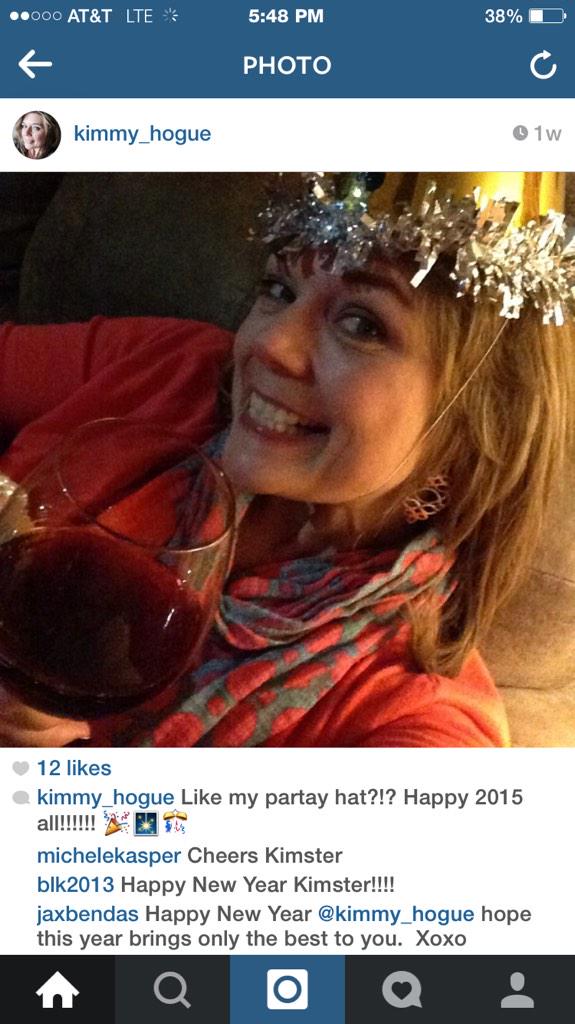 HELP ME OUT 500 retweets and i can take this MILF to prom!! @bailee_hogue