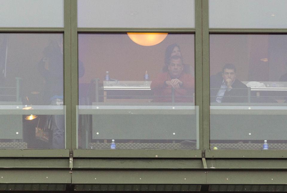 algattullo's tweet image. The after game pic of #GovChristie #COWBOYS #PACKERS #DEJECTED