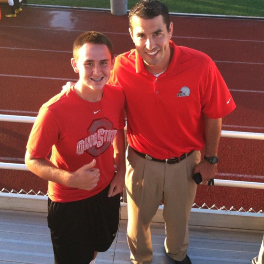 cale_berger's tweet photo. Such middle school #lukefickle #GoBucksbeattheDucks http://t.co/tj35tNy5wd