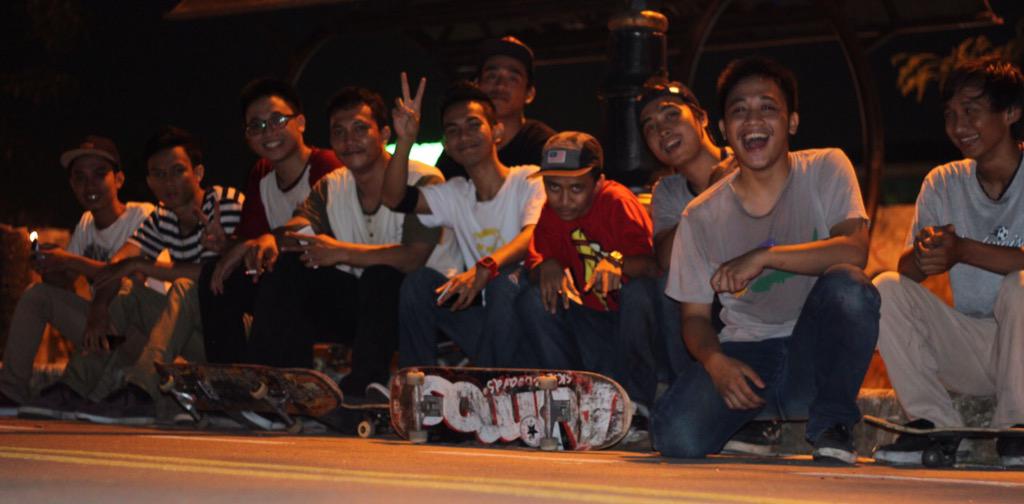 BKTskate's tweet photo. “@noviwllyy: abu abu @bktskate http://t.co/JIMIgmfJmp” siap anal