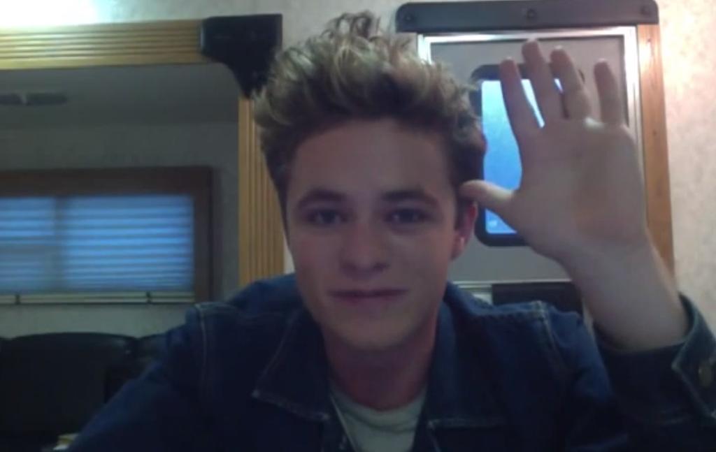 _sunny_dev's tweet photo. Apártense todas... HARRISON ES MÍO!!  #MtvMovieBrawl #Fallen #CamBriel http://t.co/nJQx8Rz6b9