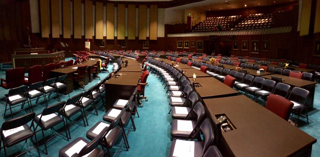CarlyleBegay's tweet image. The calm before the storm. Tmrw is opening day for the 2015 Legislature &amp;amp;  @dougducey #StateofState address #AZfuture