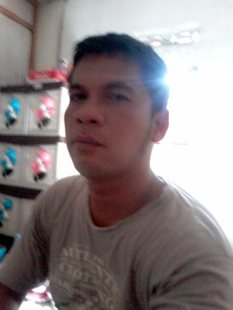 okajamil's tweet photo. SelamatkN bangsa ini...
Krisis moral sdh mewabah http://t.co/frlDMb4O45