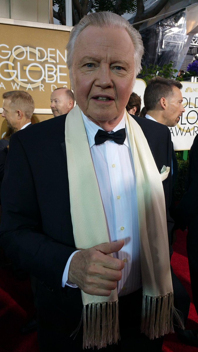 goldenglobes's tweet photo. Harrison Ford, Jon Voight, @JLo and @RWitherspoon on the #GoldenGlobes #RedCarpet http://t.co/A2v4fdbm7s