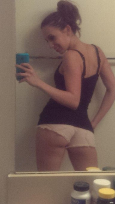 This is why I was getting honked at walking my dog lol http://t.co/qCFcaIzVEl<a href="/tag/clips4sale"class="tags"><span>#clips4sale</span></a><a href="/tag/asssmothering"class="tags"><span>#asssmothering</span></a>